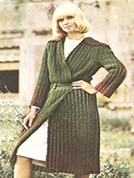 Пальто крючком приталенное