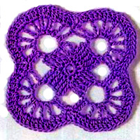 Квадратный мотив крючком 33