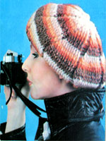 Берет связанный крючком